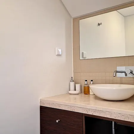Laura By Lovelystay Villa Calheta (Madeira)